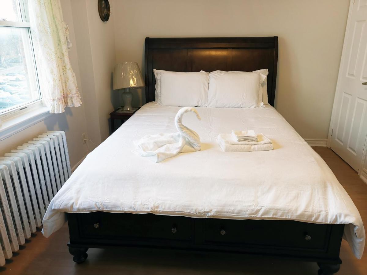 Cozy Private Rm Heart Of North York Free Parking Full Kitchen Close To Downtown Apartment Toronto Exterior photo