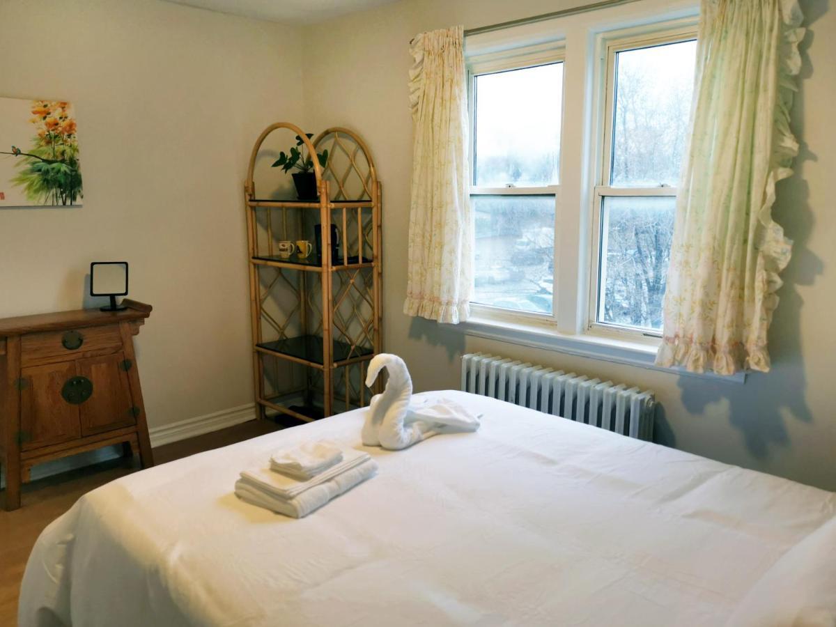 Cozy Private Rm Heart Of North York Free Parking Full Kitchen Close To Downtown Apartment Toronto Exterior photo