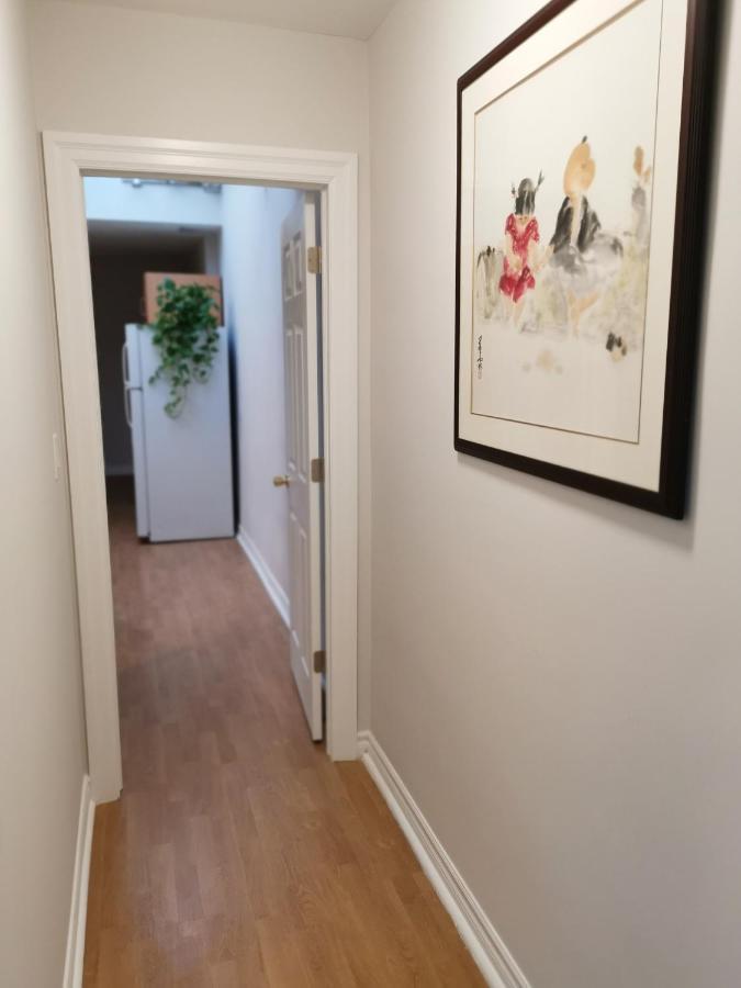 Cozy Private Rm Heart Of North York Free Parking Full Kitchen Close To Downtown Apartment Toronto Exterior photo